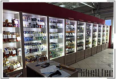 витрины в магазин для выставки алкогольной продукции